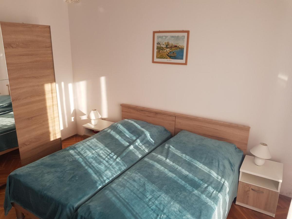 Apartmani Katica Новалья Экстерьер фото